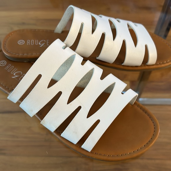 Rouge Womens Strap Slip On Sandals Breathe White  US 10 Open Toe Low Heel - Picture 2 of 4